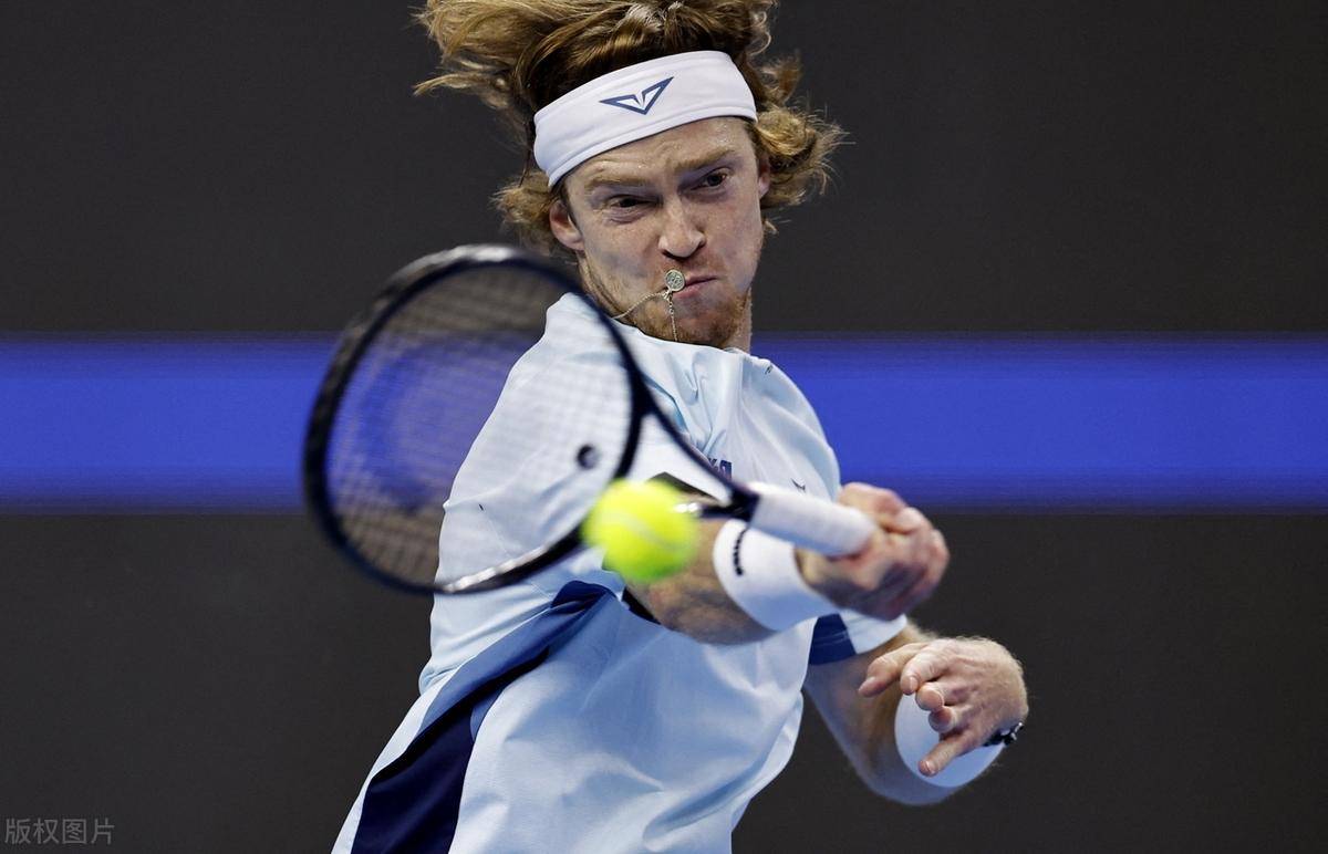 很多同龄人 很多同龄人