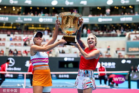 版本内容与 版本内容与